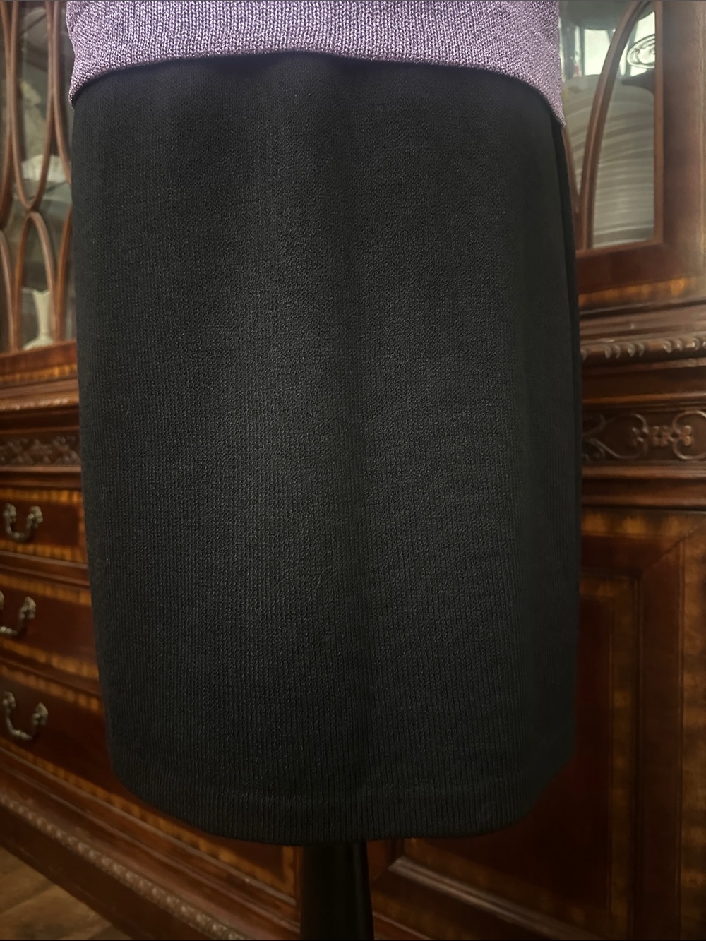 Classic Black Knit St. John Pencil Skirt - Women